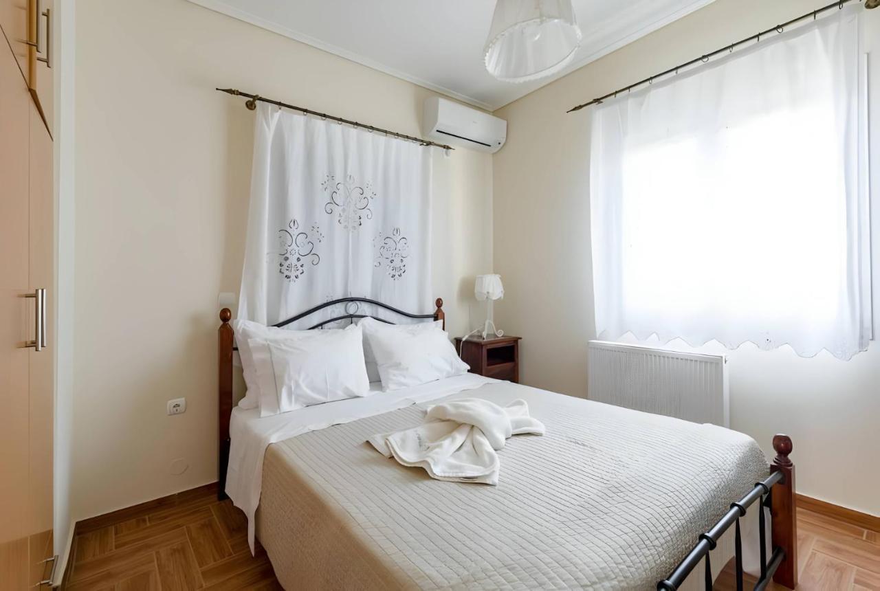 MantzavinátaA Casa D'Ireneアパートメント エクステリア 写真